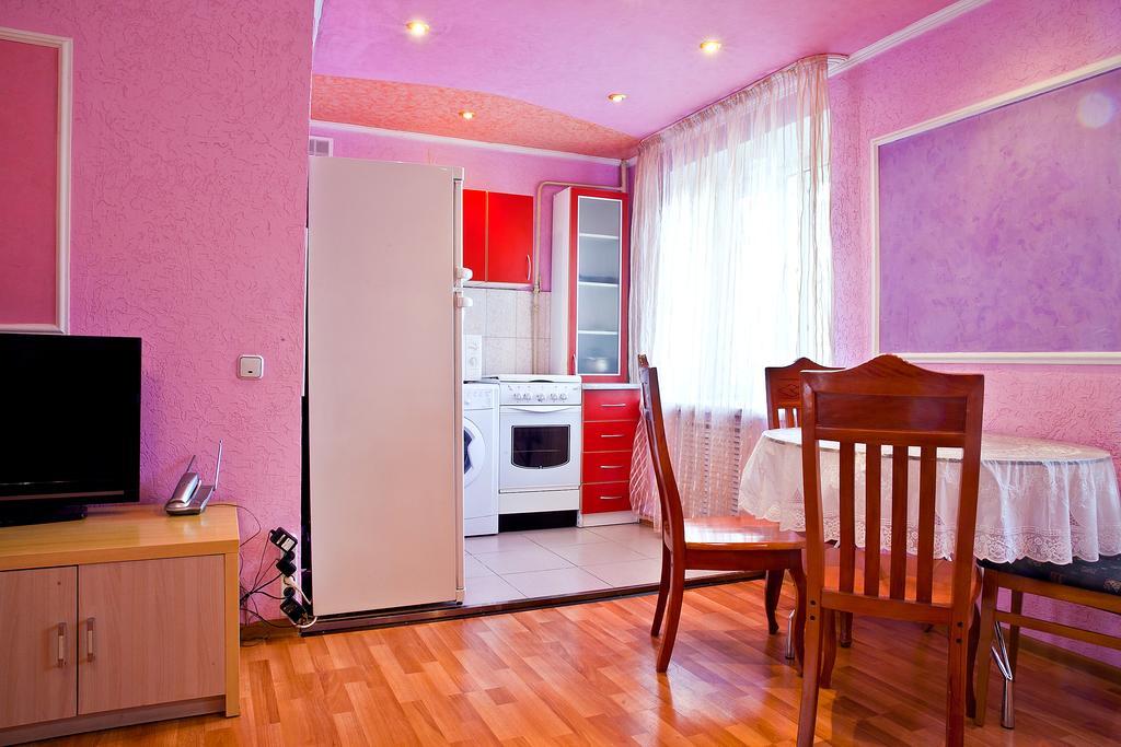 Lessor Centre Apartments Almatý Habitación foto